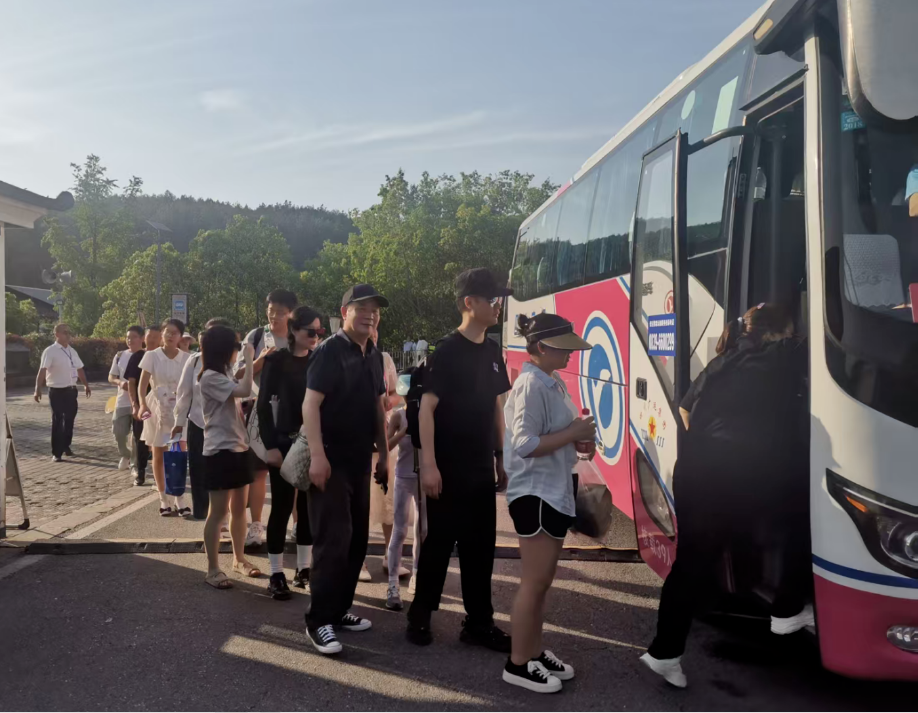 劍閣縣全方位“寵客”模式已開啟！國慶出行更便捷